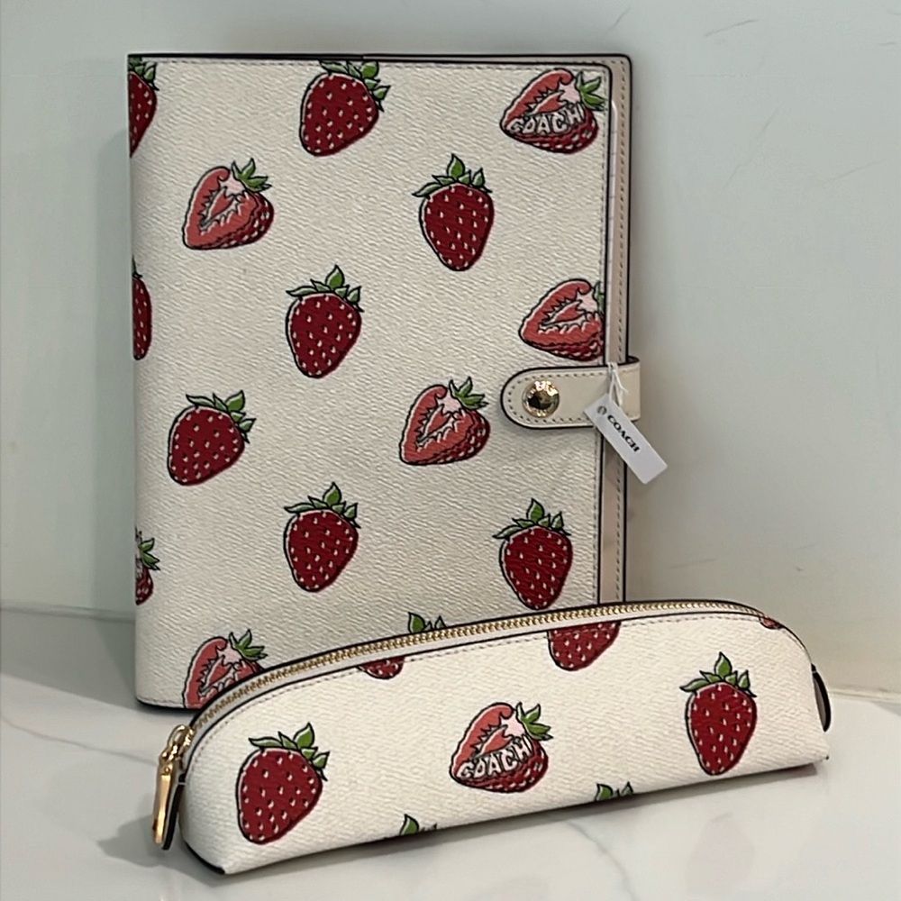 Cute.🍓Coach🍓Notebook &✏️✏️Case. - Picture 14 of 16
